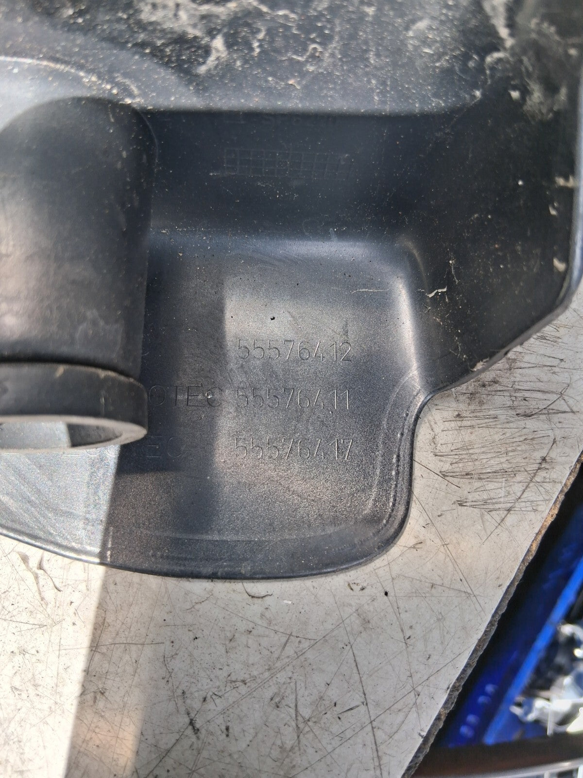 VAUXHALL ZAFIRA TOURER C MK3 2017 ENGINE COVER PLATE TRIM PANNEL 55576412