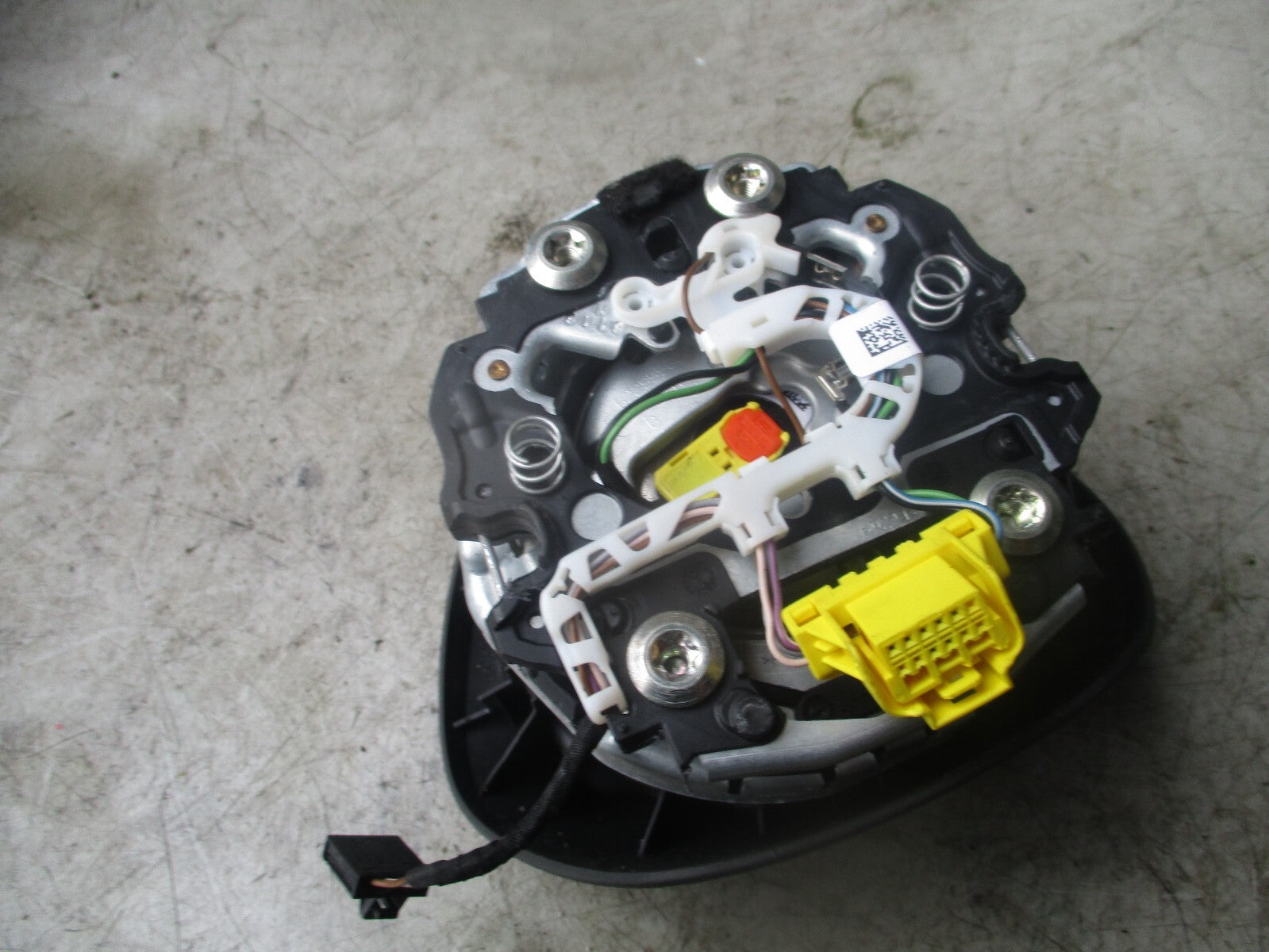 2017 VW VOLKSWAGEN GOLF STEERING WHEEL AIRBAG AIR BAG UNIT 621304201
