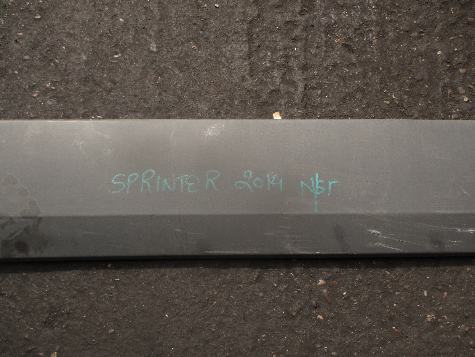 2014 MERCEDES SPRINTER W906 NS PASSENGER SIDE LEFT MOULDING TRIM A9066903400