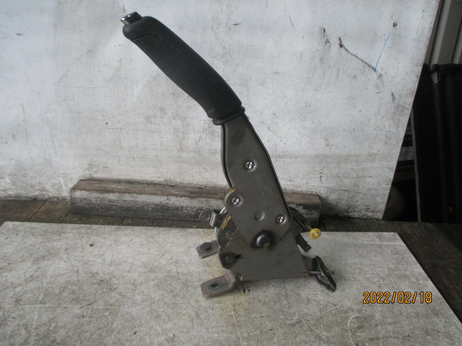 PEUGEOT 407 2004 MANUAL PARKING HANDBRAKE 9654841677