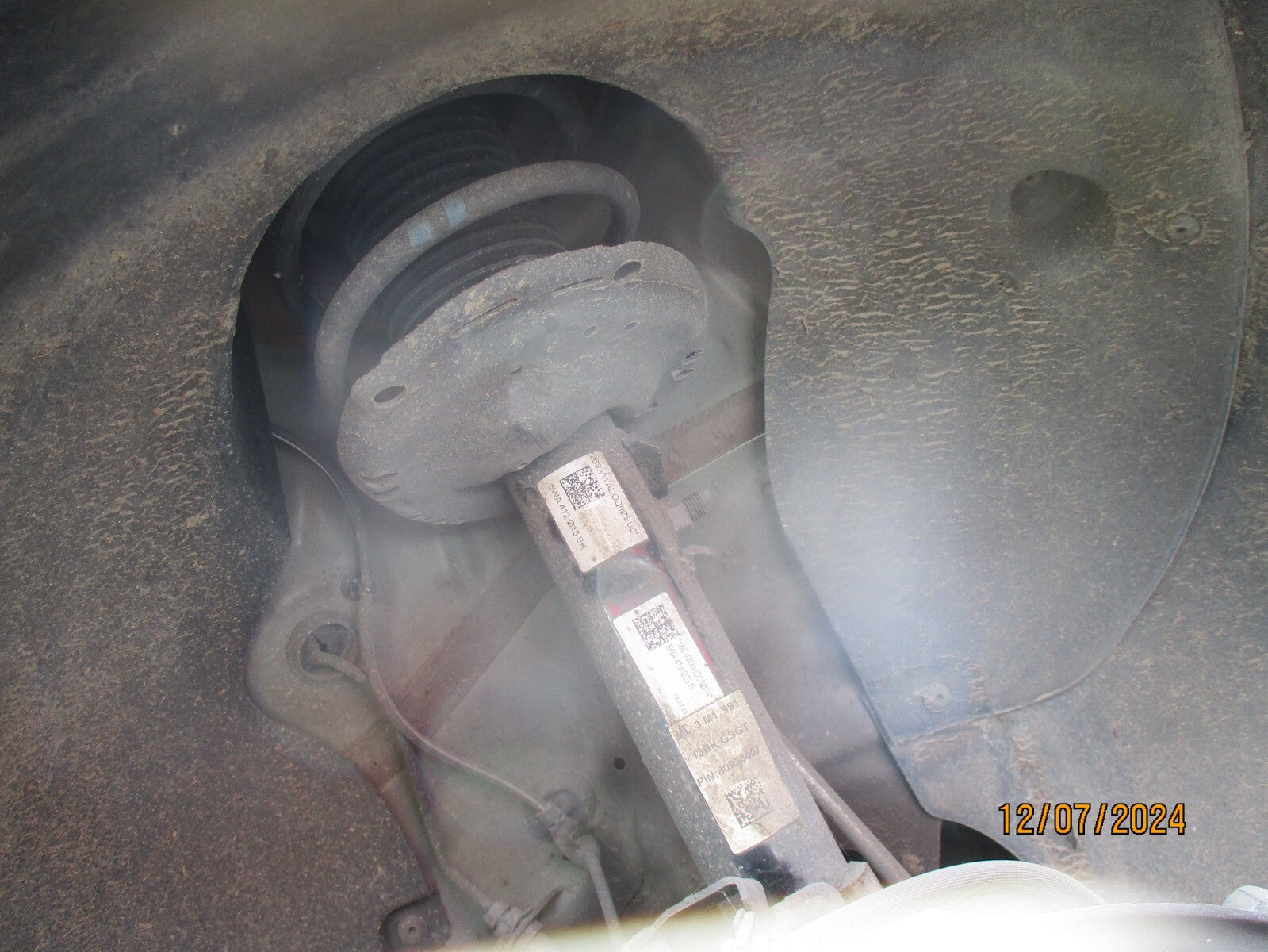 2023 VW VOLKSWAGEN GOLF MK8 1.5 PETROL OSF DRIVER SIDE SHOCK ABSORBER 5WA413023N