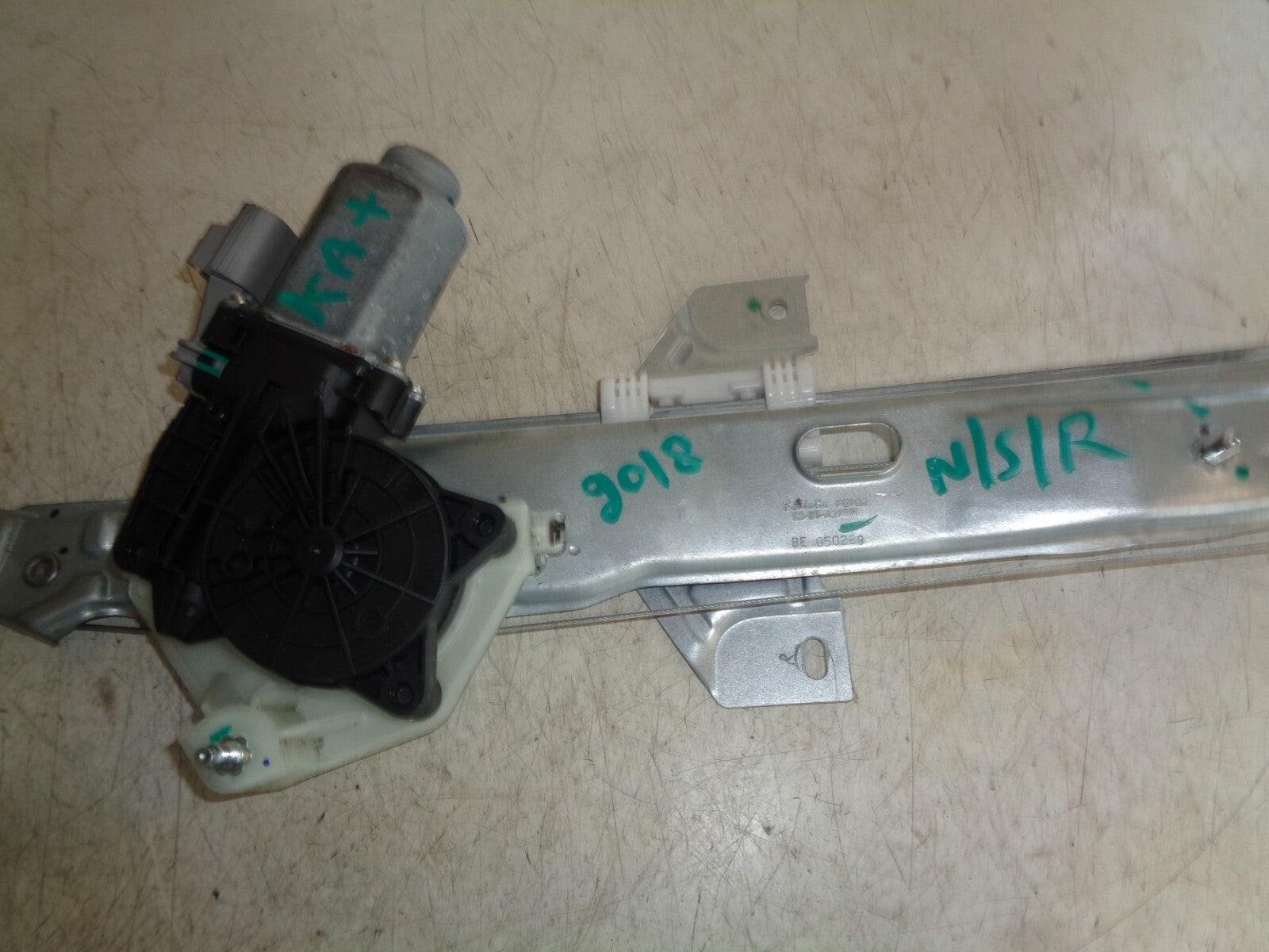 FORD KA+ PLUS MK3 2018 COMPLETE NSR PASSENGER SIDE REAR DOOR REGULATOR