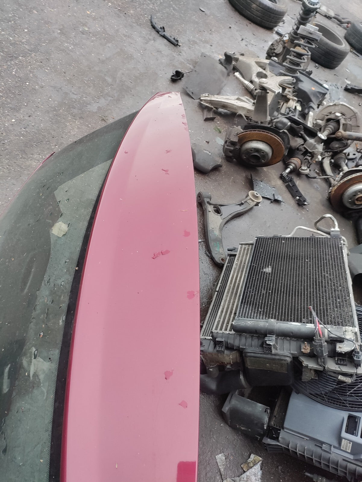 2002 FORD FOCUS MK1 3 DOOR REAR COMPLETE TAILGATE BOOTLID RED
