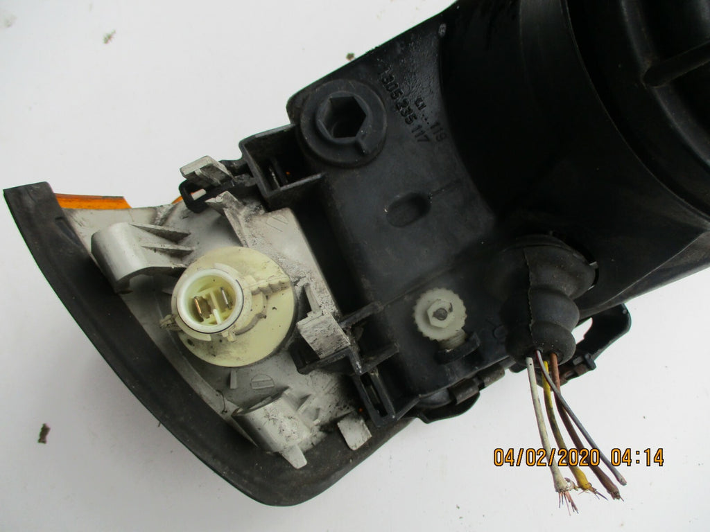 AUDI 80 E 1990 OS DRIVER SIDE FRONT LIGHT HEADLIGHT INDICATOR LAMP 1307022057