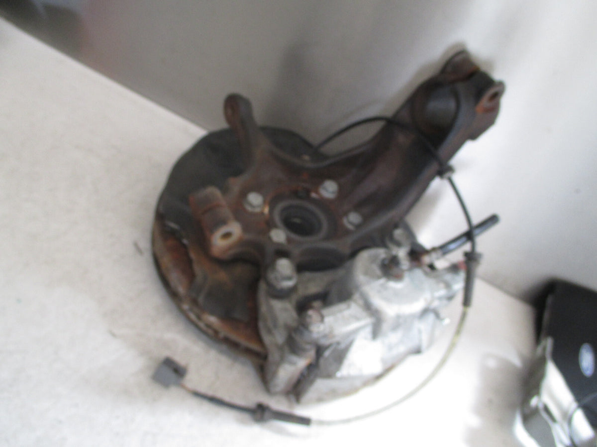 NISSAN QASHQAI J11 2018 1.3 PETROL NSF PASSENGER FRONT WHEEL HUB CALIPER