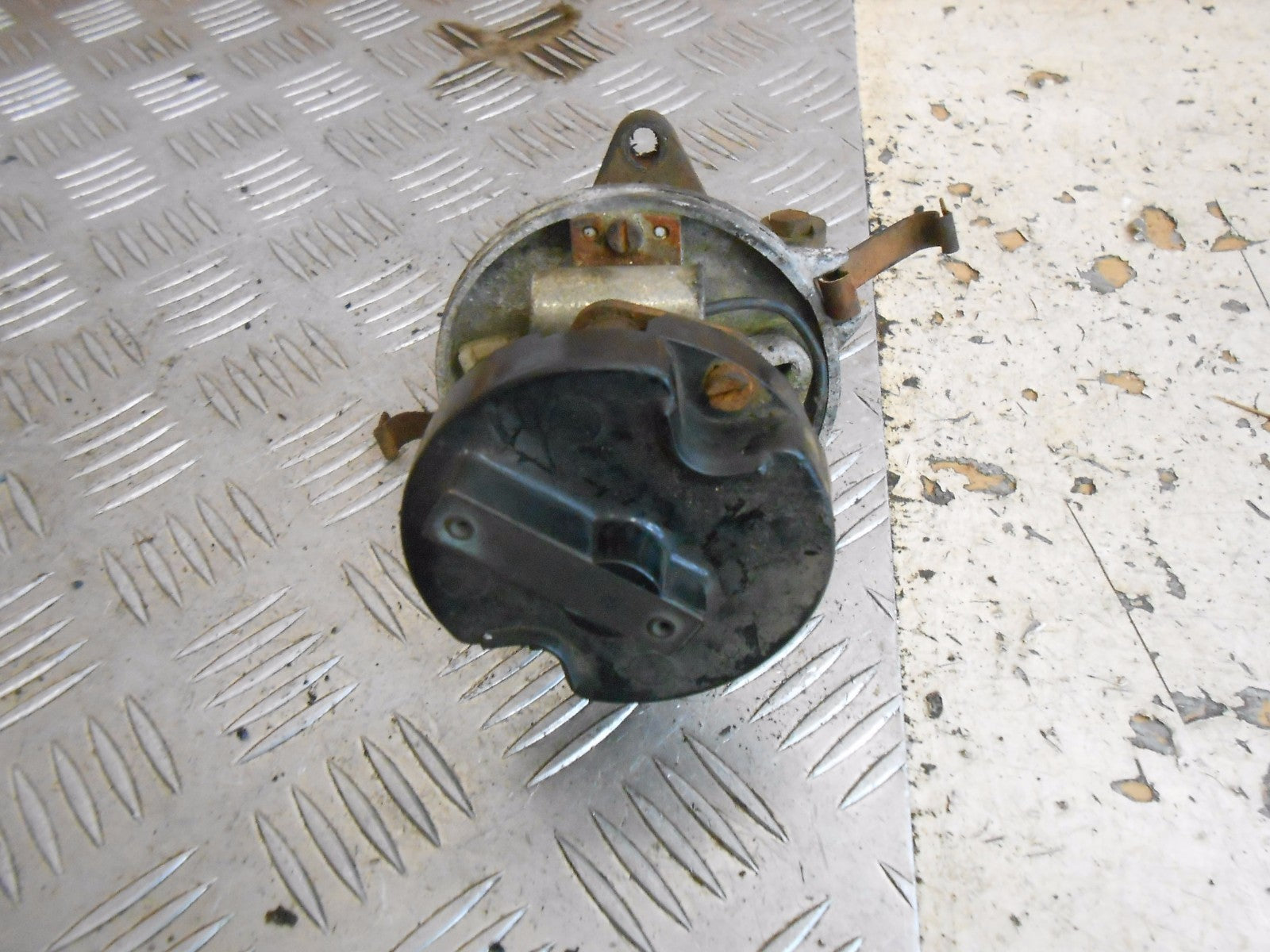 ALFA ROMEO GT 2000 VELOCE 2.0 (AR00512) IGNITION DISTRIBUTOR DISSY NO CAP