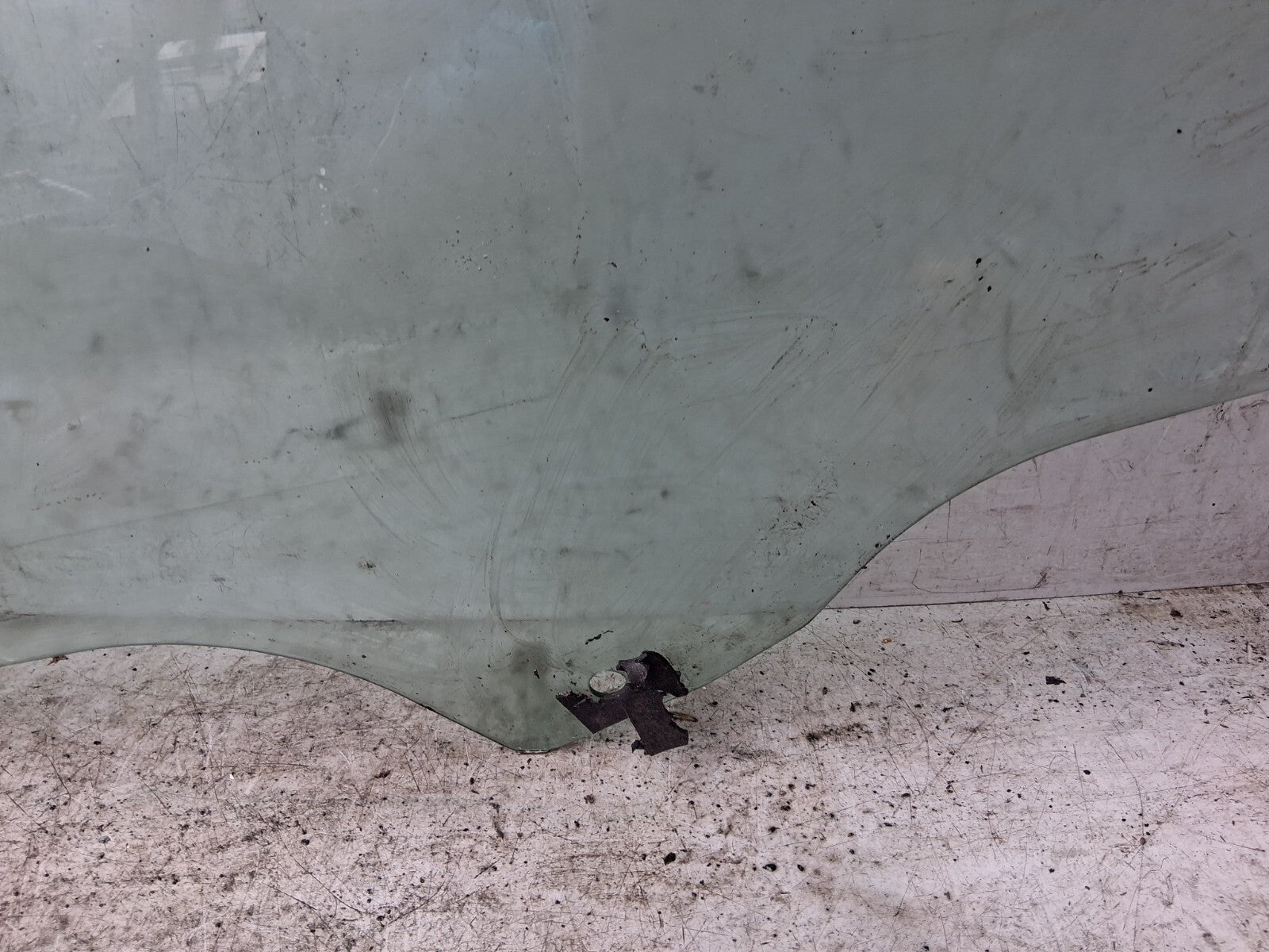 FIAT PUNTO 2008 3 DOOR OSF DRIVER SIDE FRONT RIGHT WINDOW GLASS 43R00048