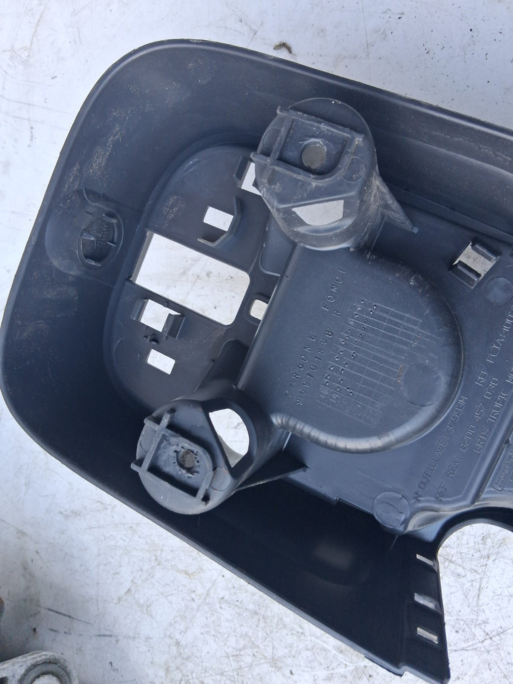 2020 RENAULT KANGOO MK2 CENTER CONSOLE SURROUND TRIM PANEL 8200457030
