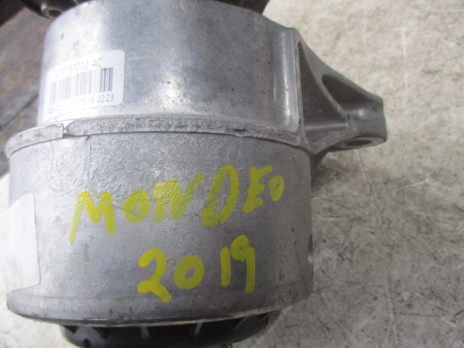 FORD MONDEO MK5 2019 2.0 DIESEL DRIVER SIDE ENGINE MOUNT JG916F012AC