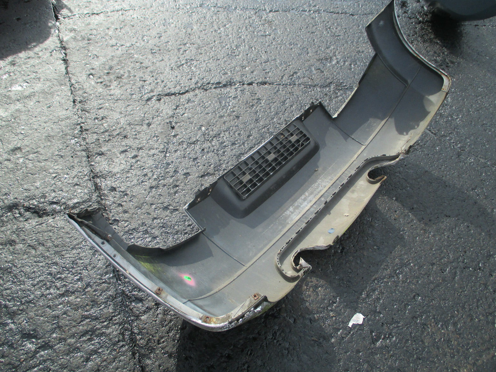 AUDI TT MK1 REAR BUMPER WITH TWIN EXHAUST DIFFUSER WHITE