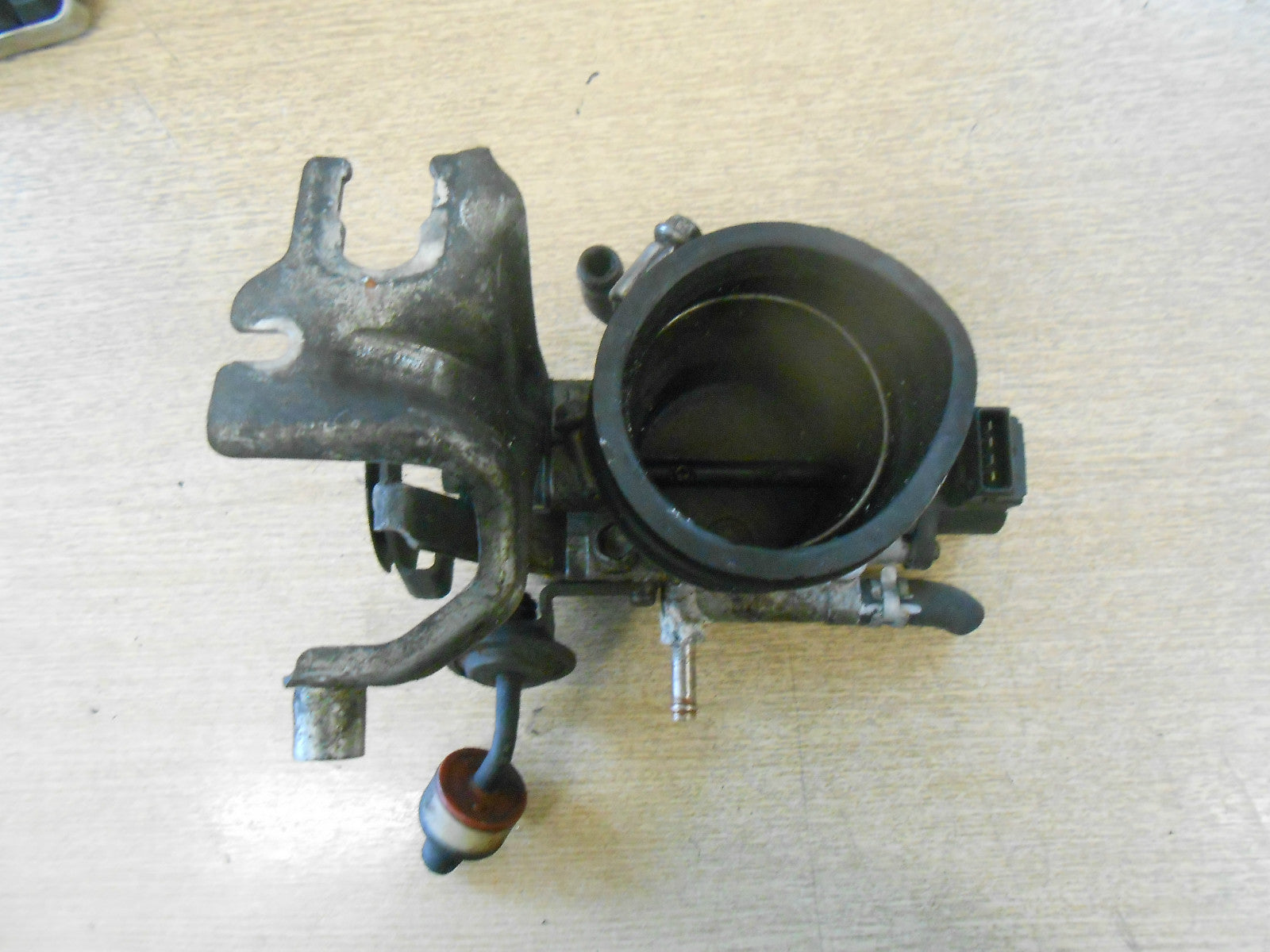KIA SHUMA MK2 2002 1.8 16V ENGINE THROTTLE BODY KZH5 0280140571 0 280 140 571