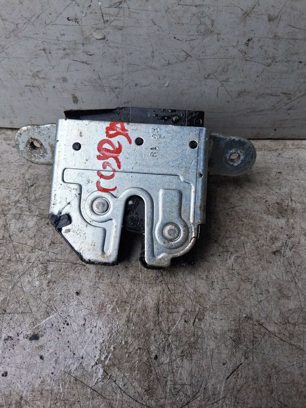VAUXHALL CORSA E 2018 HATCHBACK REAR BOOTLID TAILGATE LOCK MECHANISM 39021416