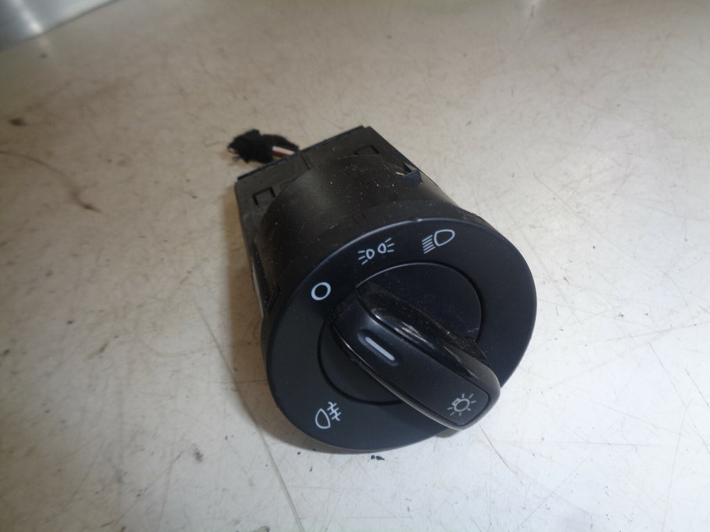VW VOLKSWAGEN UP 2017 HEADLIGHT CONTROL SWITCH 1S0941531