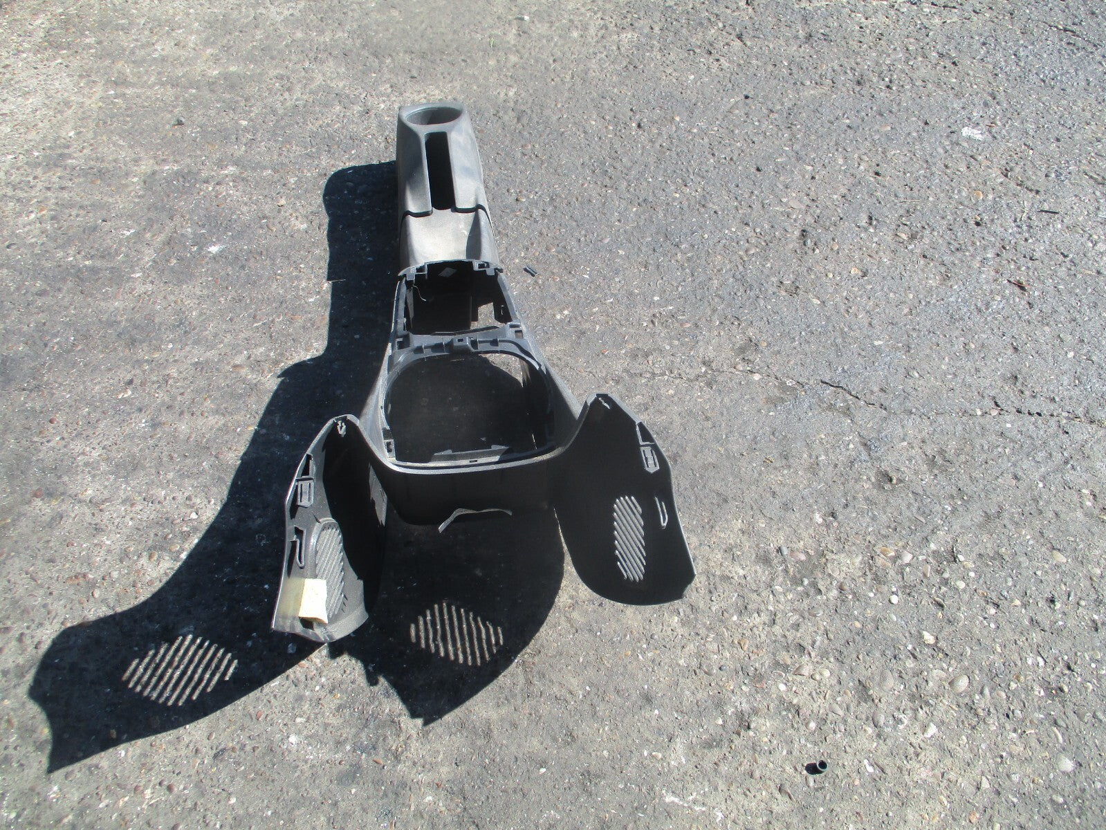 2019 PEUGEOT 108 CENTER CONSOLE CUP HOLDER PANEL TRIM 1388649XZD