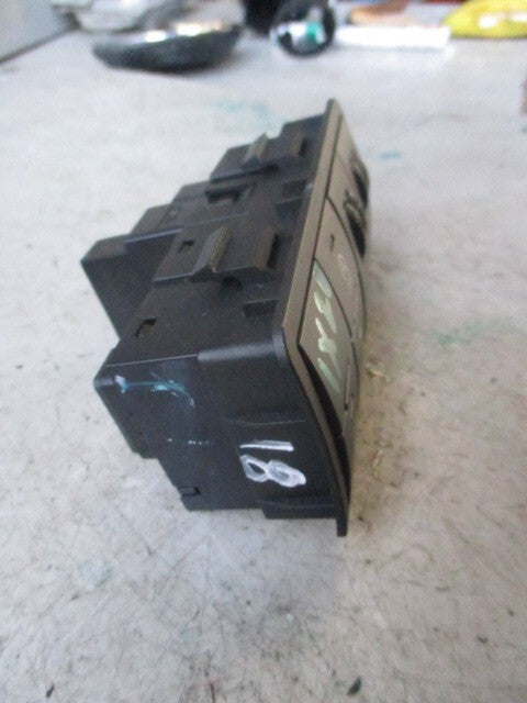 2018 HYUNDAI IX20 MK1 HEADLIGHT FOG LIGHT CONTROL SWITCH 933001KBD0EQ