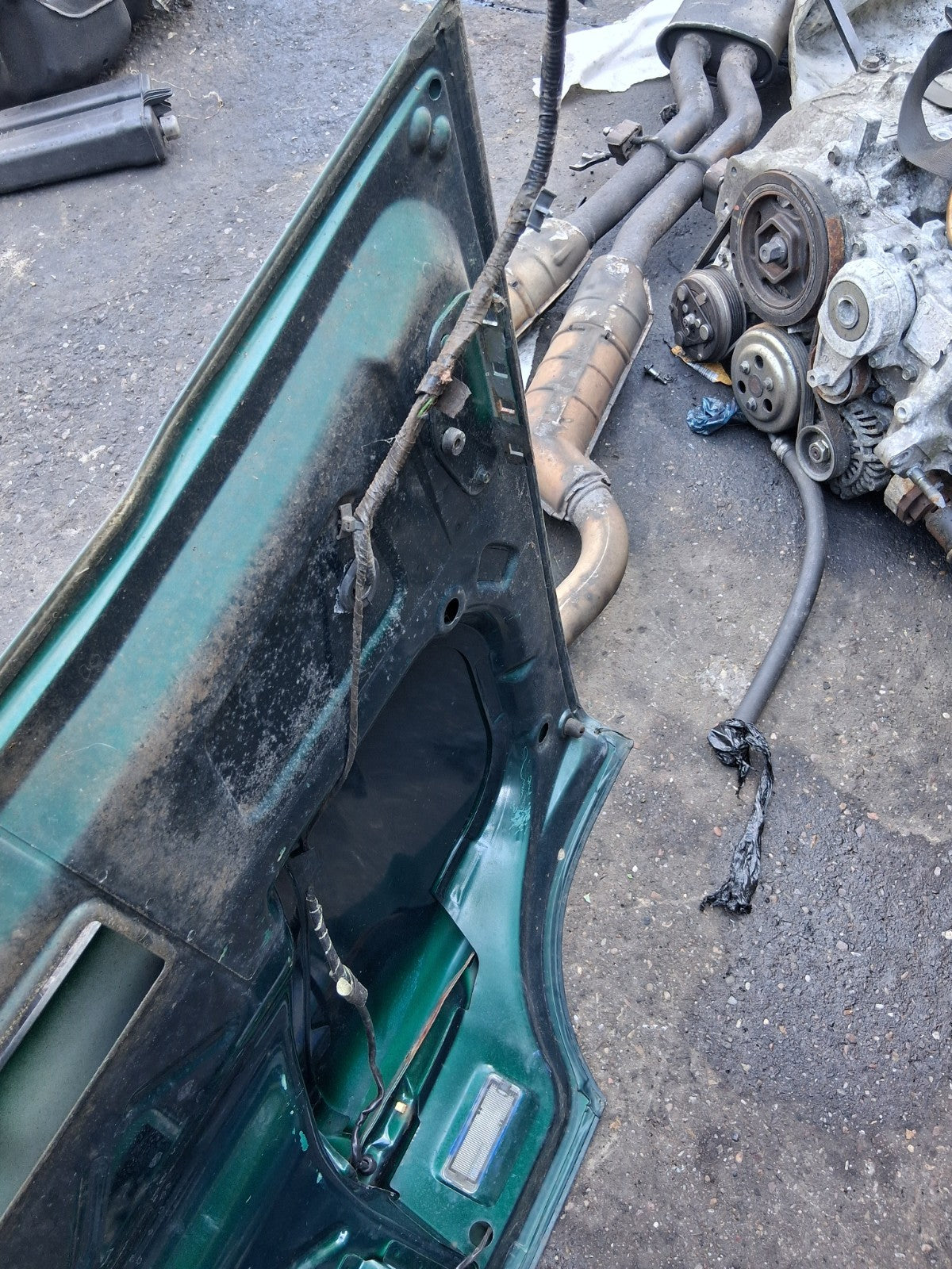 MG MGF 1996 MK1 REAR COMPLETE TAILGATE BOOTLID GREEN