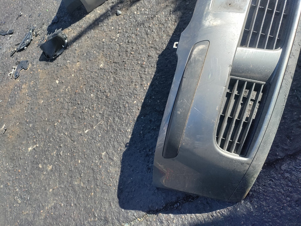 VW VOLKSWAGEN GOLF MK5 2005 FRONT BUMPER GREY