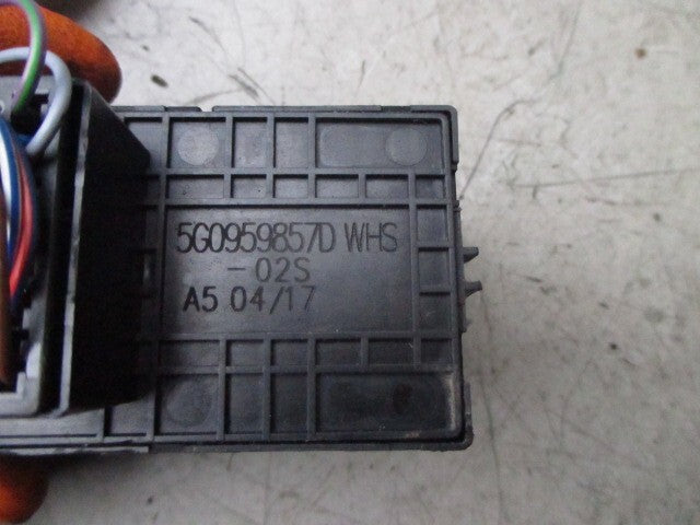 2017 VW GOLF MK7 OS DRIVER SIDE WINDOW SWITCH 5G0959857D