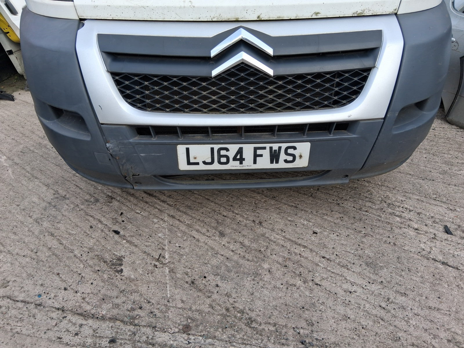2014 CITROEN RELAY MK3 FRONT BUMPER CHROME GRILLE WITH BADGE