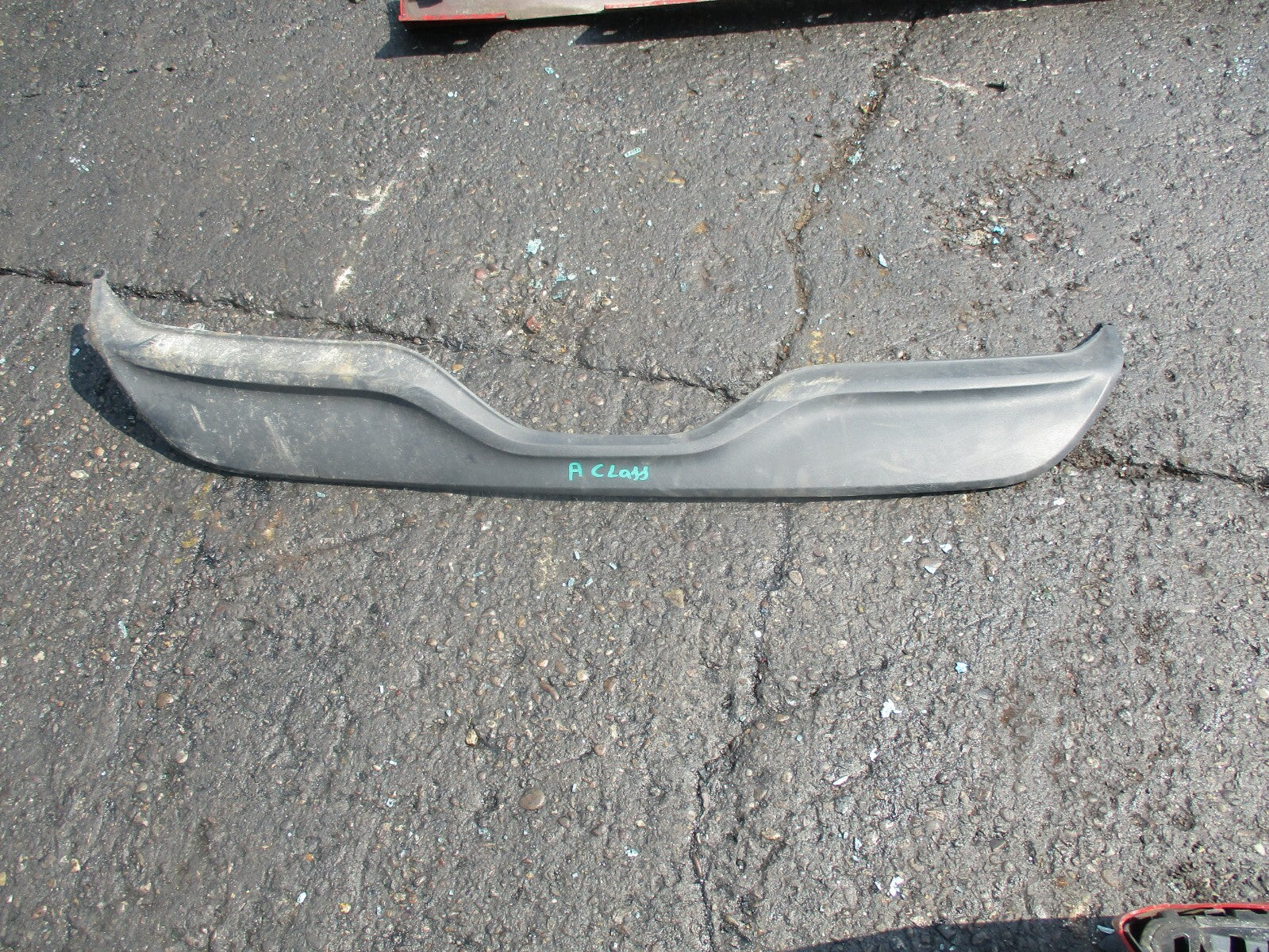 MERCEDES A CLASS W176 REAR BUMPER DIFFUSER VALANCE TRIM SPARES OR REPAIRS