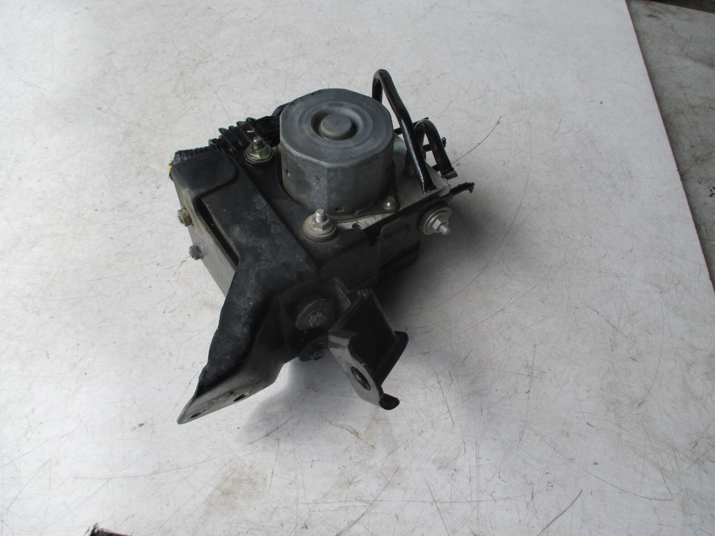 NISSAN QASHQAI MK2 J11 ABS BRAKE PUMP MOTOR CONTROL MODULE 0265261028 476604EA1E