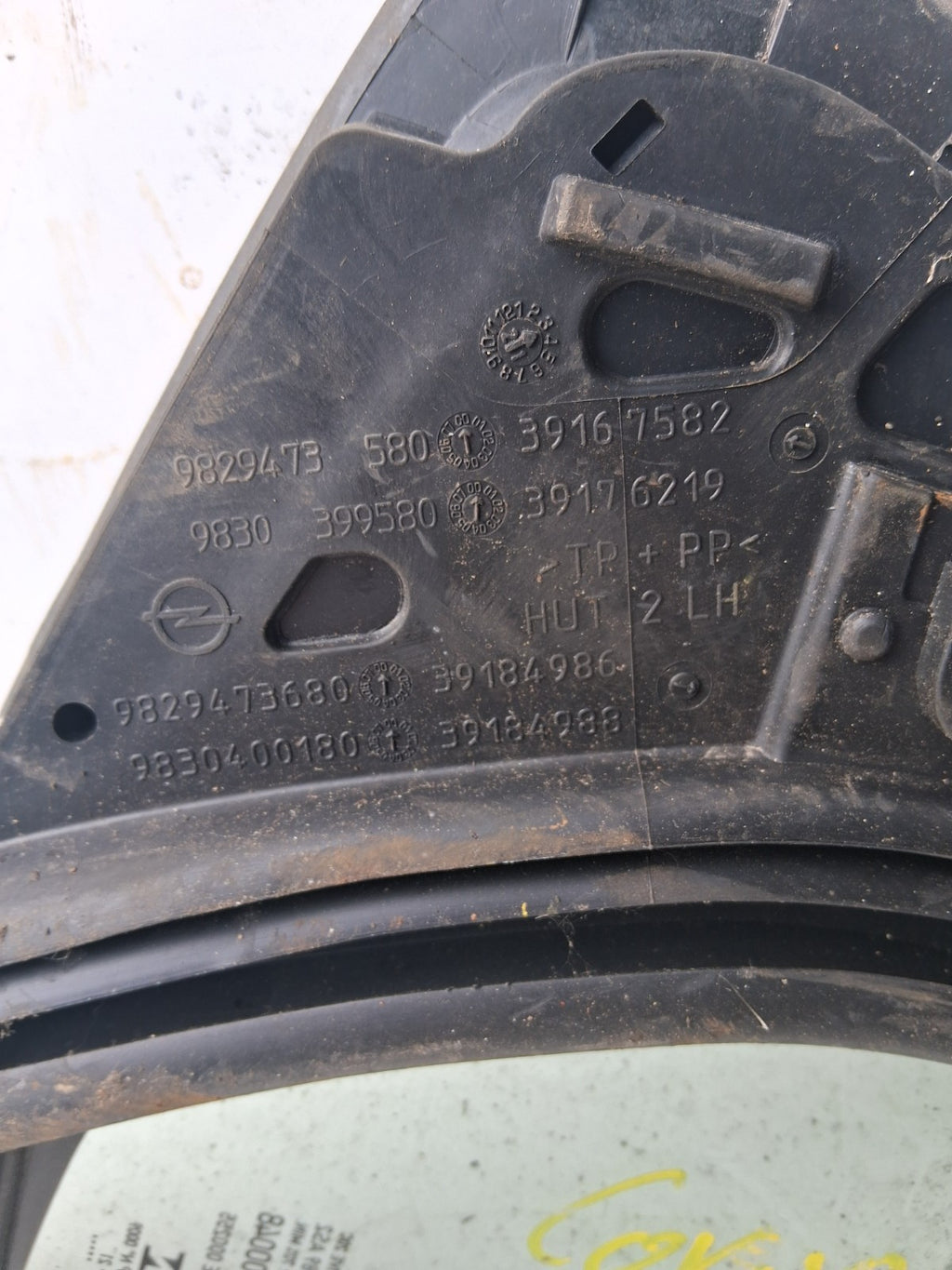 2021 VW CORSA F REAR QUATER WINDOW GLASS 43R00048