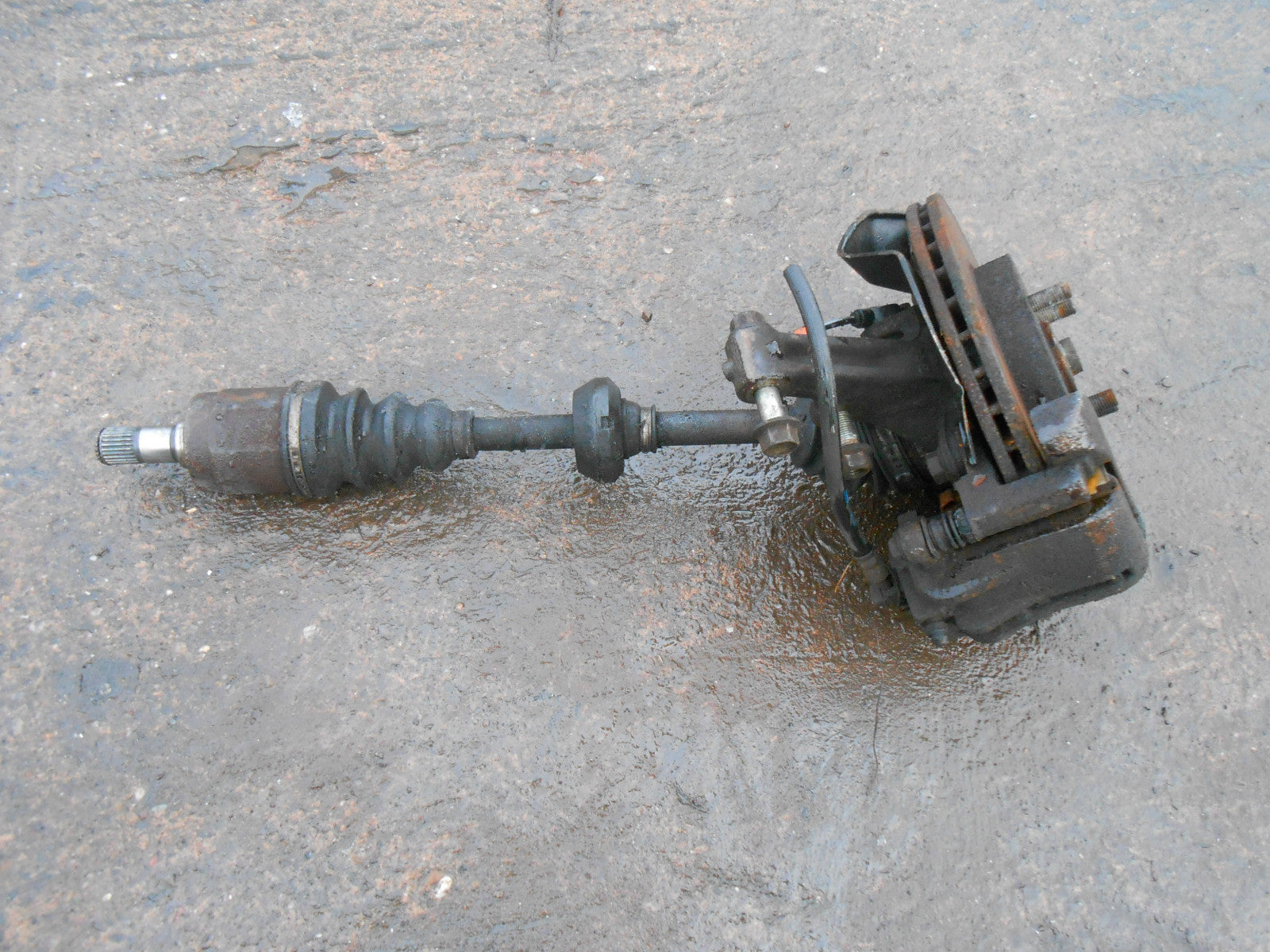 HONDA STREAM RN1 2002 1.7 16V NSF PASSENGER FRONT WHEEL HUB CALIPER DISC