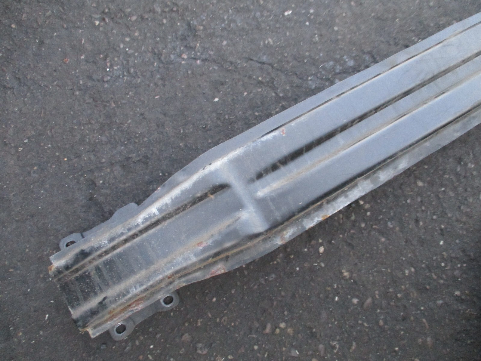 2013 VW VOLKSWAGEN GOLF MK7 REAR BUMPER REINFORCEMENT CRASH BAR