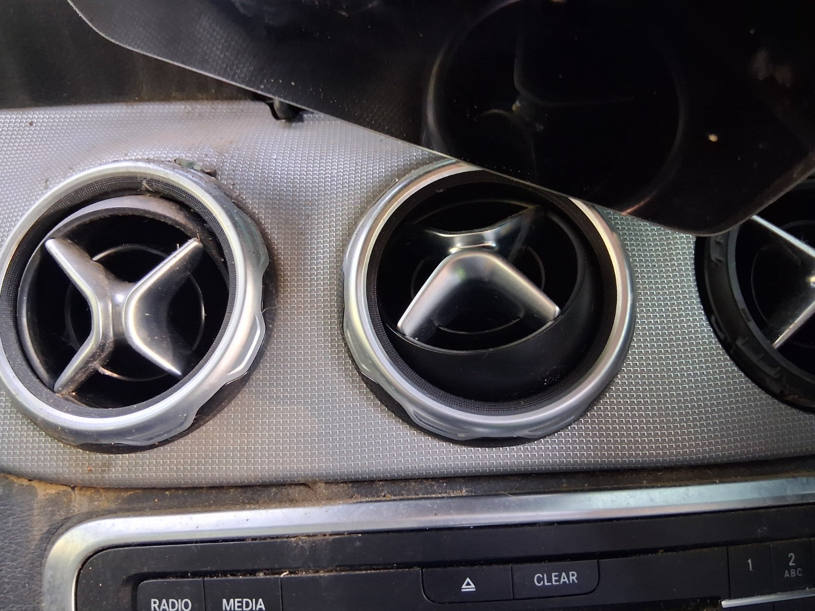 2019 MERCEDES BENZ GLA 180 X156 FRONT DASHBOARD CENTRE AIR VENT