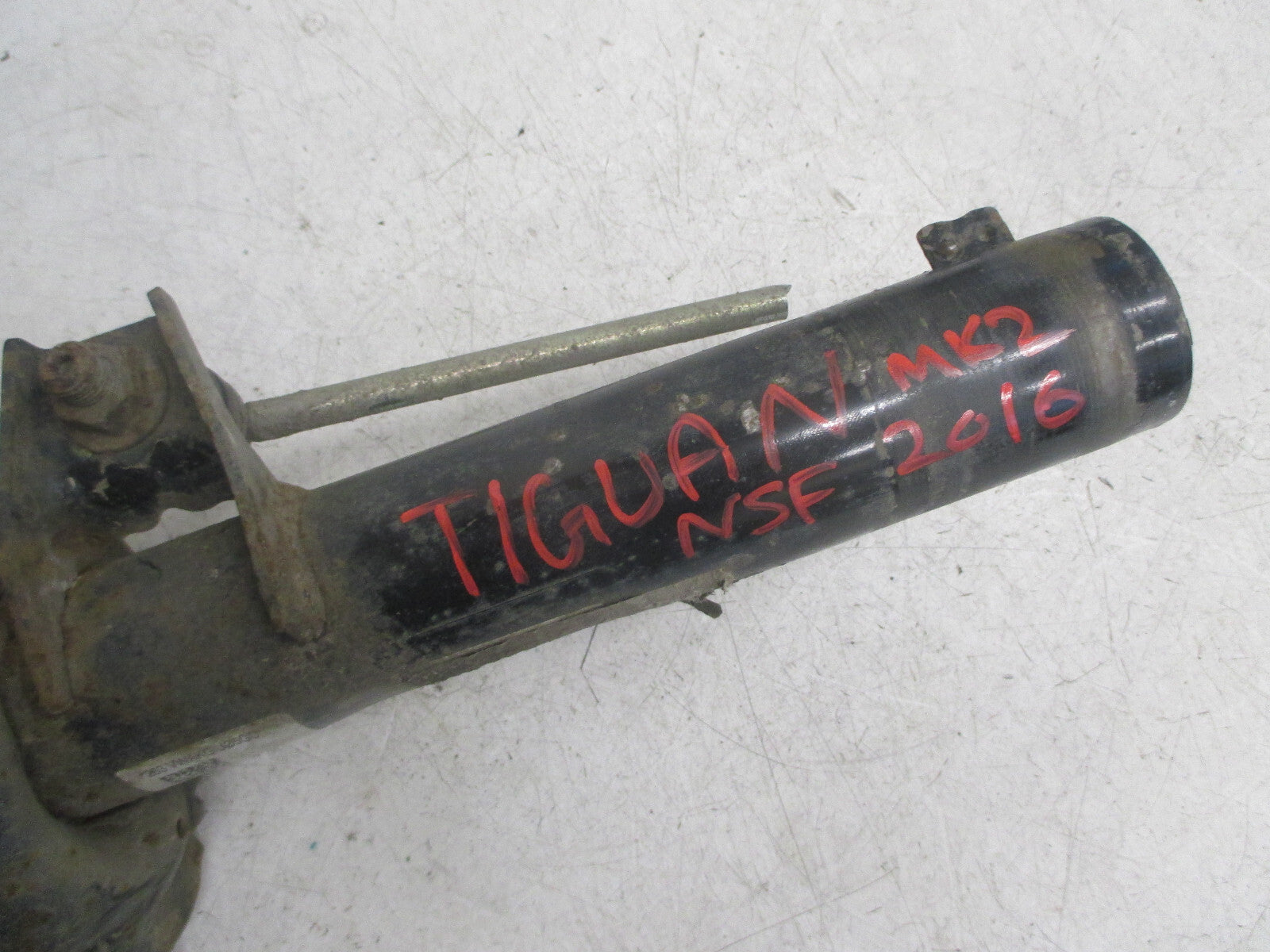 VW VOLKSWAGEN TIGUAN MK2 2016 NS PASSENGER SIDE FRONT SHOCK SPRING 5QF412021GP