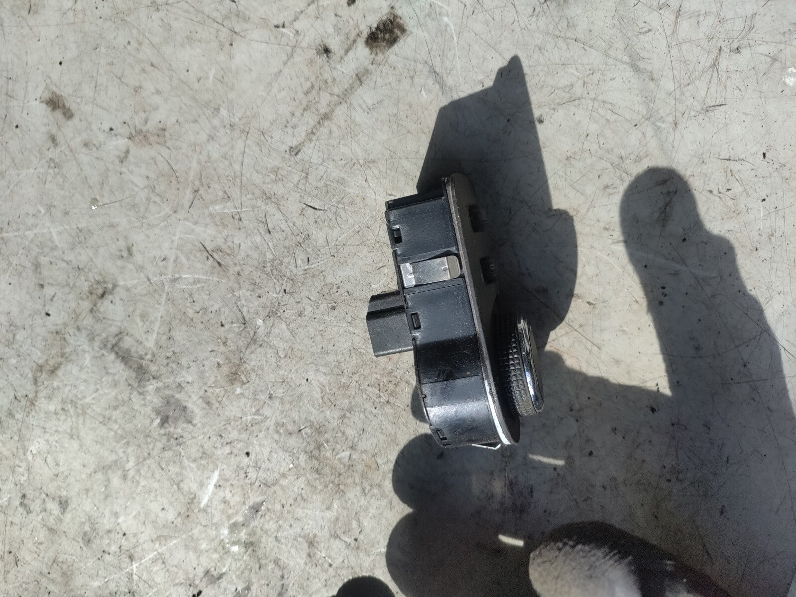 VAUXHALL CORSA D 2011 HEADLIGHT & FOG LIGHT CONTROL SWITCH 13310334