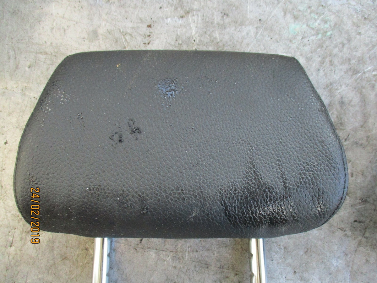 MERCEDES CLASS W204 LEATHER 5 SEAT HEADRESTS BLACK SET REAR x3 FRONT x2