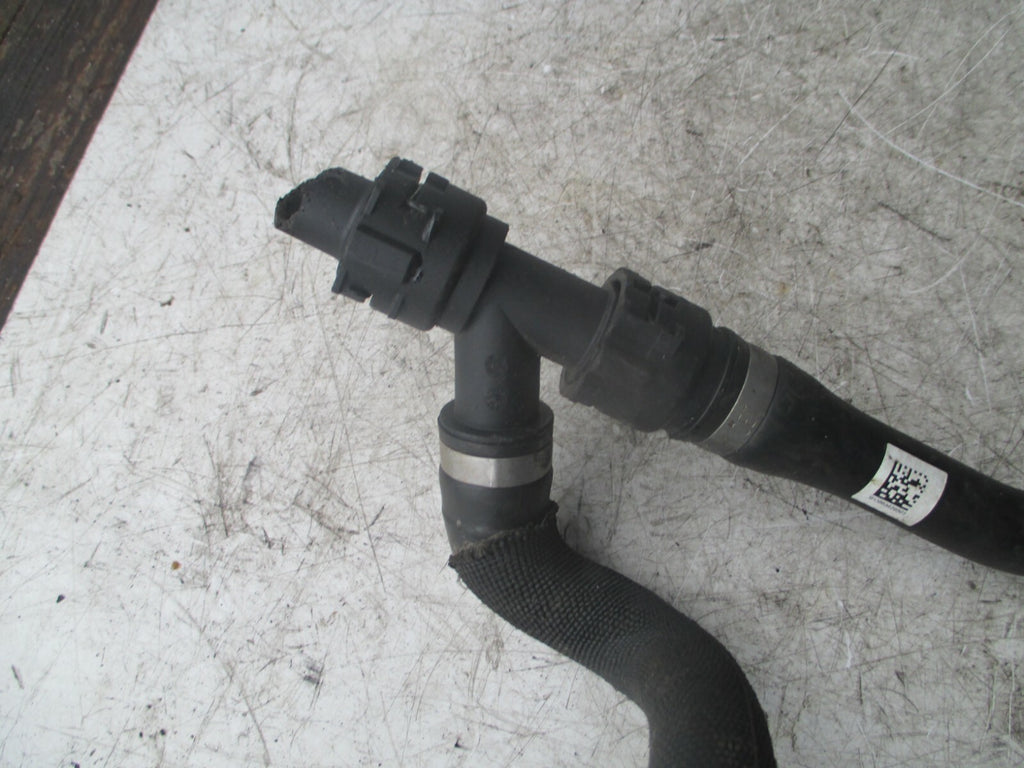 BMW 1 SERIES F20 2019 RUBBER WATER COOLANT RADIATOR HOSE PIPE 1712 8634285 01