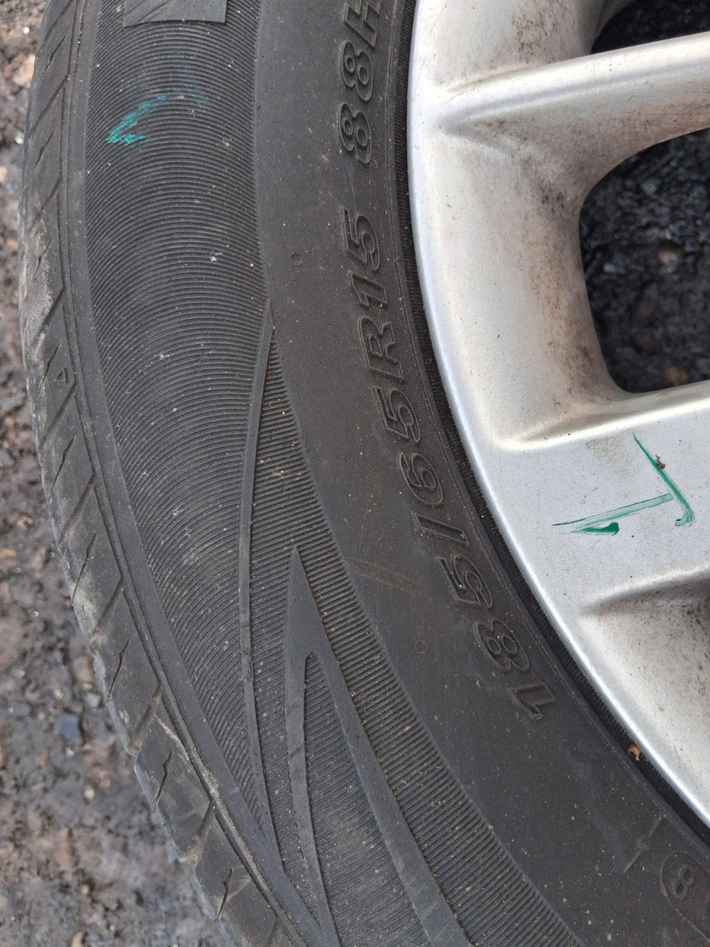 2015 NISSAN NOTE E12 ALLOY WHEEL WITH TYRE 185/65R15 REF 1
