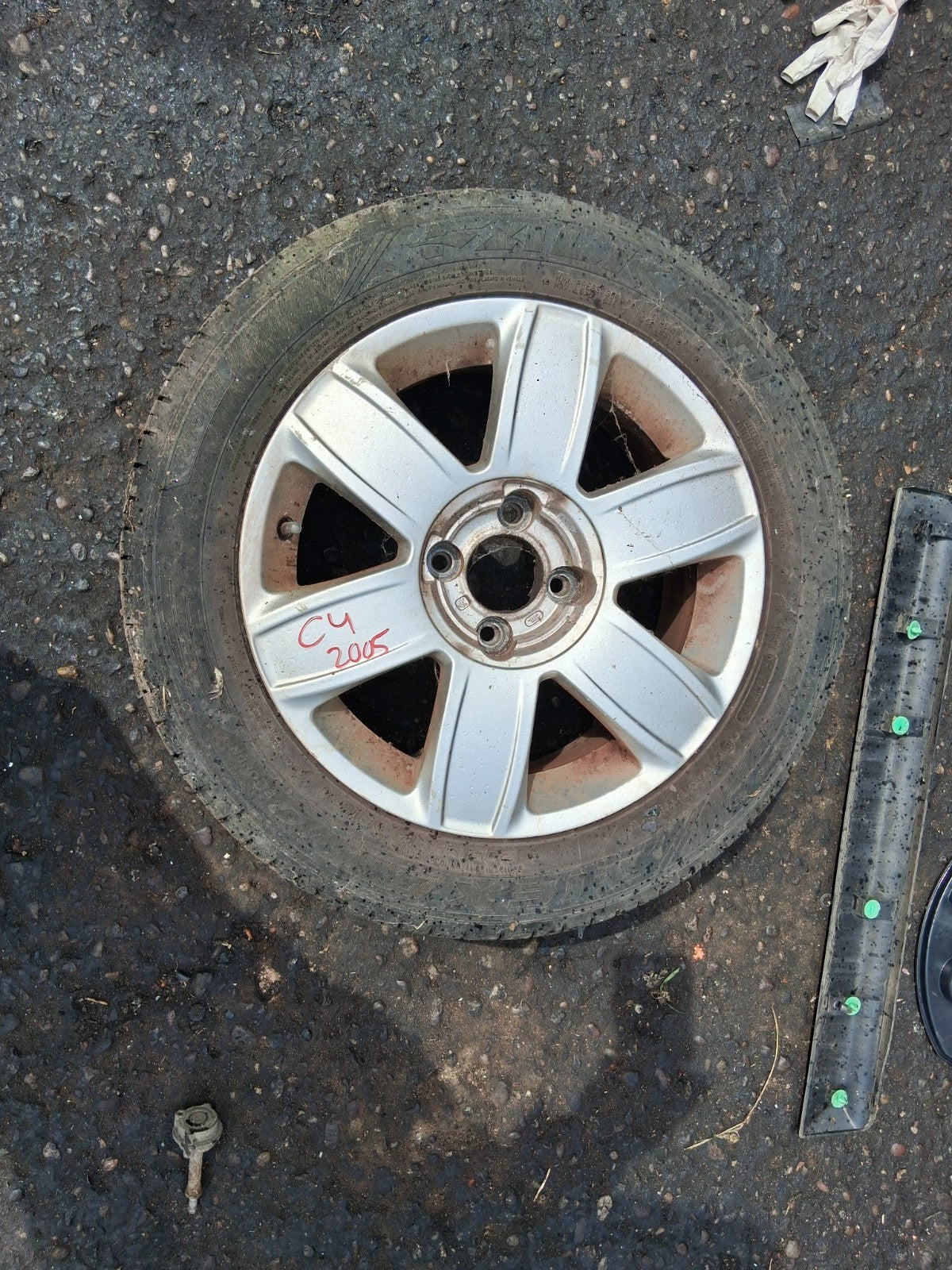 CITROEN C4 MK1 2005 16 INCH ALLOY WHEEL WITH TYRE 205/55R16