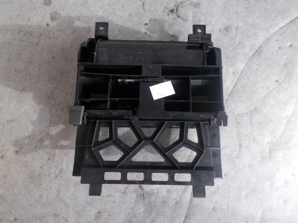 AUDI A3 2008 MK2 8P1 FRONT BLACK ASH TRAY 8P0857951