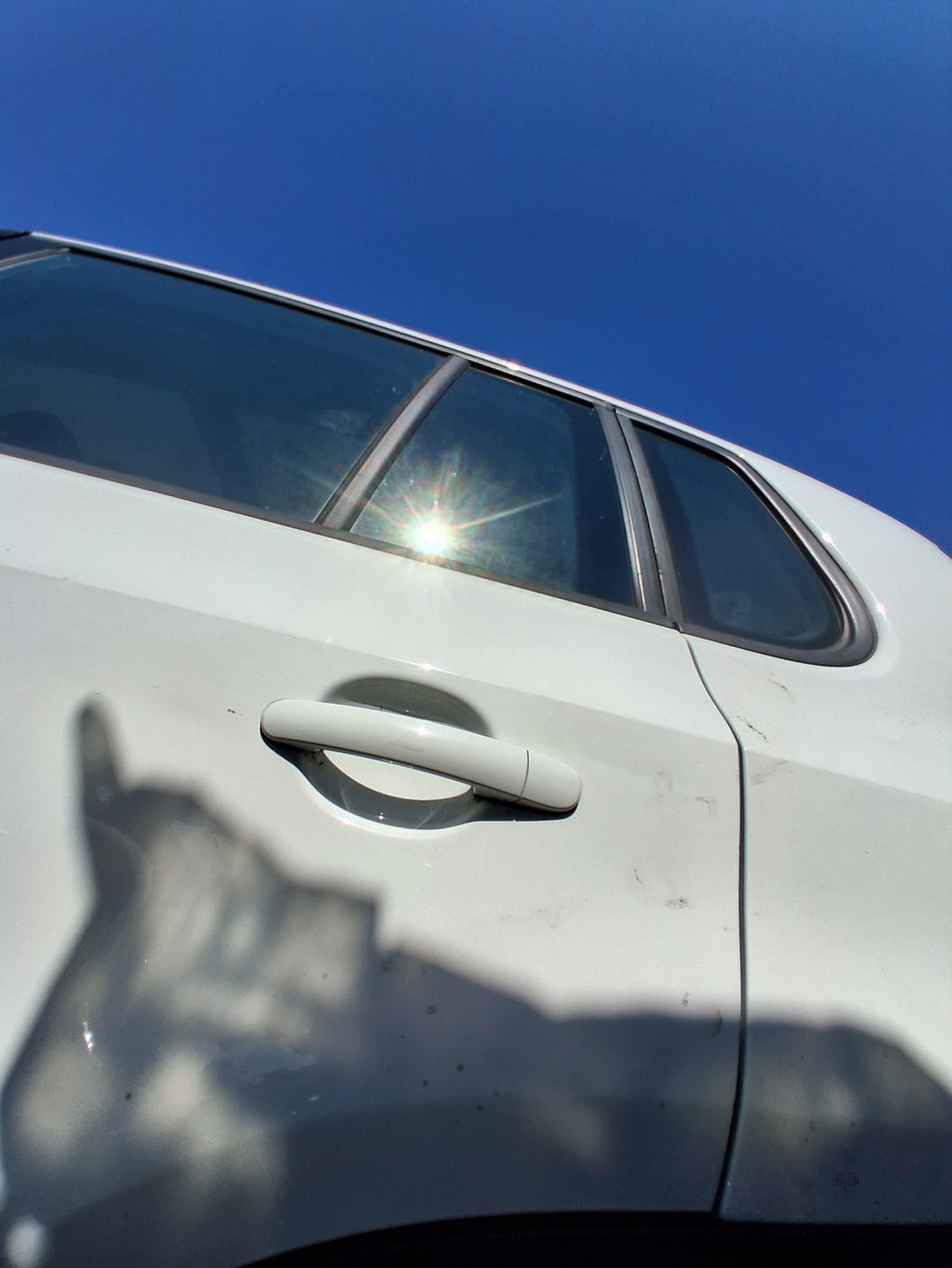 2013 VW VOLKSWAGEN TIGUAN MK1 NSR PASSENGER SIDE REAR DOOR HANDLE WHITE LC9A