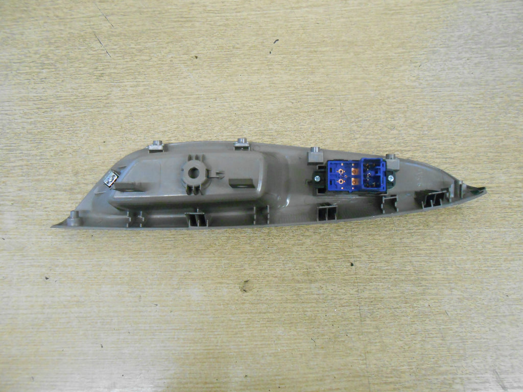 KIA RIO MK3 2014 OSR DRIVER SIDE REAR ELECTRIC WINDOW SWITCH 935801W010