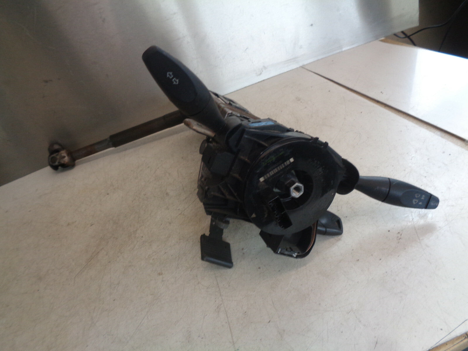 FORD FIESTA MK6 2002 ADJUSTABLE STEERING COLUMN + KEY + STALKS