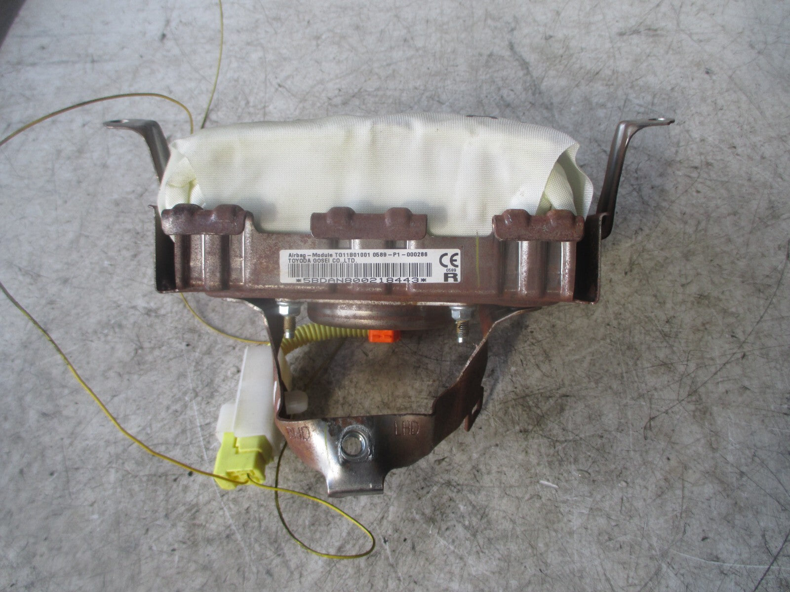 TOYOTA AYGO 2016 DASHBOARD AIRBAG NSF PASSENGER SIDE TG11B01001