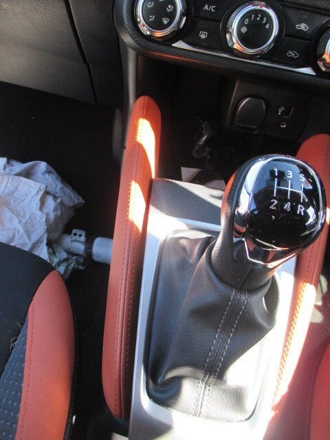 2018 NISSAN MICRA K14 CENTER CONLSOLE LEATHER TRIM SET ORANGE