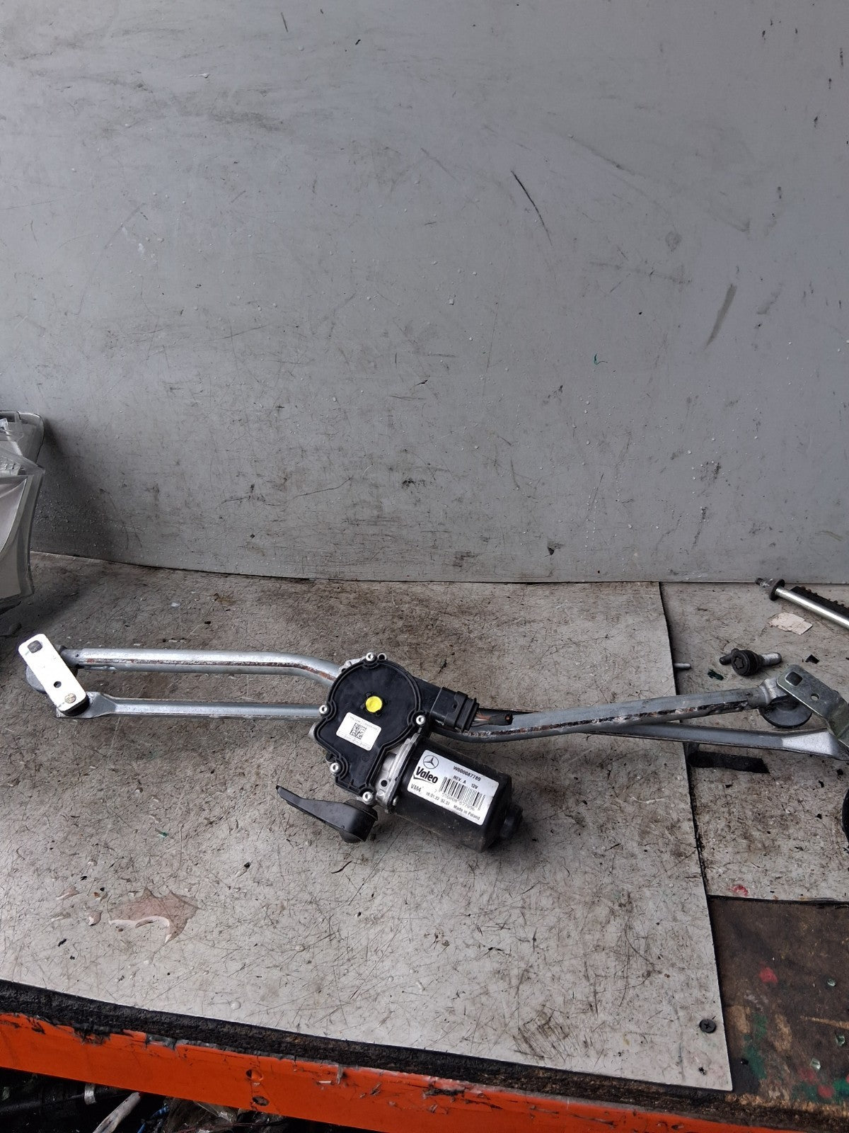 2024 MERCEDES SPRINTER WIPER MOTOR AND LINKAGE W000087789