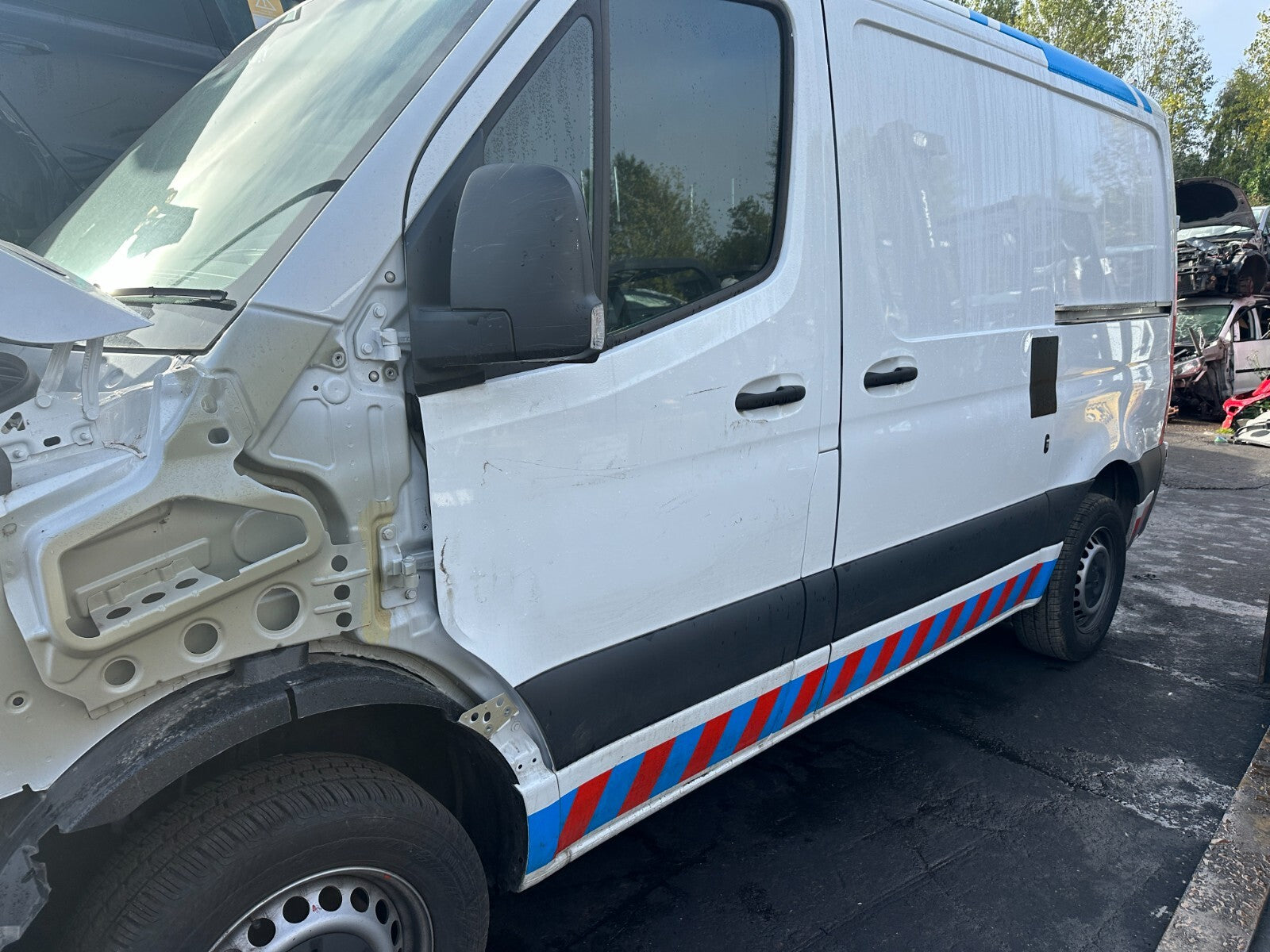 2024 MERCEDES SPRINTER W907 NSF PASSENGER SIDE FRONT DOOR BARE WHITE