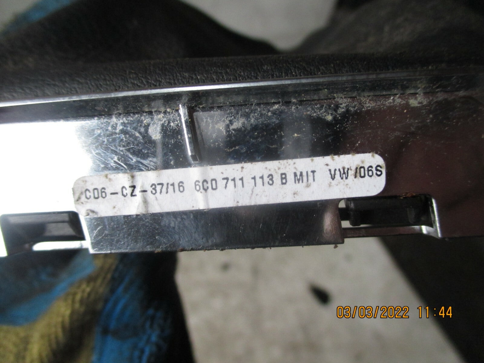 VW VOLKSWAGEN POLO 2017 5 SPEED MANUAL GEAR KNOB & GAITER 6C0411113B