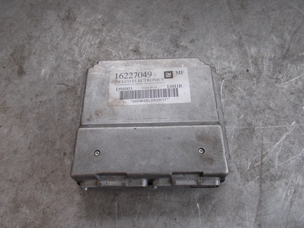 VAUXHALL ASTRA VECTRA 1.6 PETROL ECU 1S618A133 AA