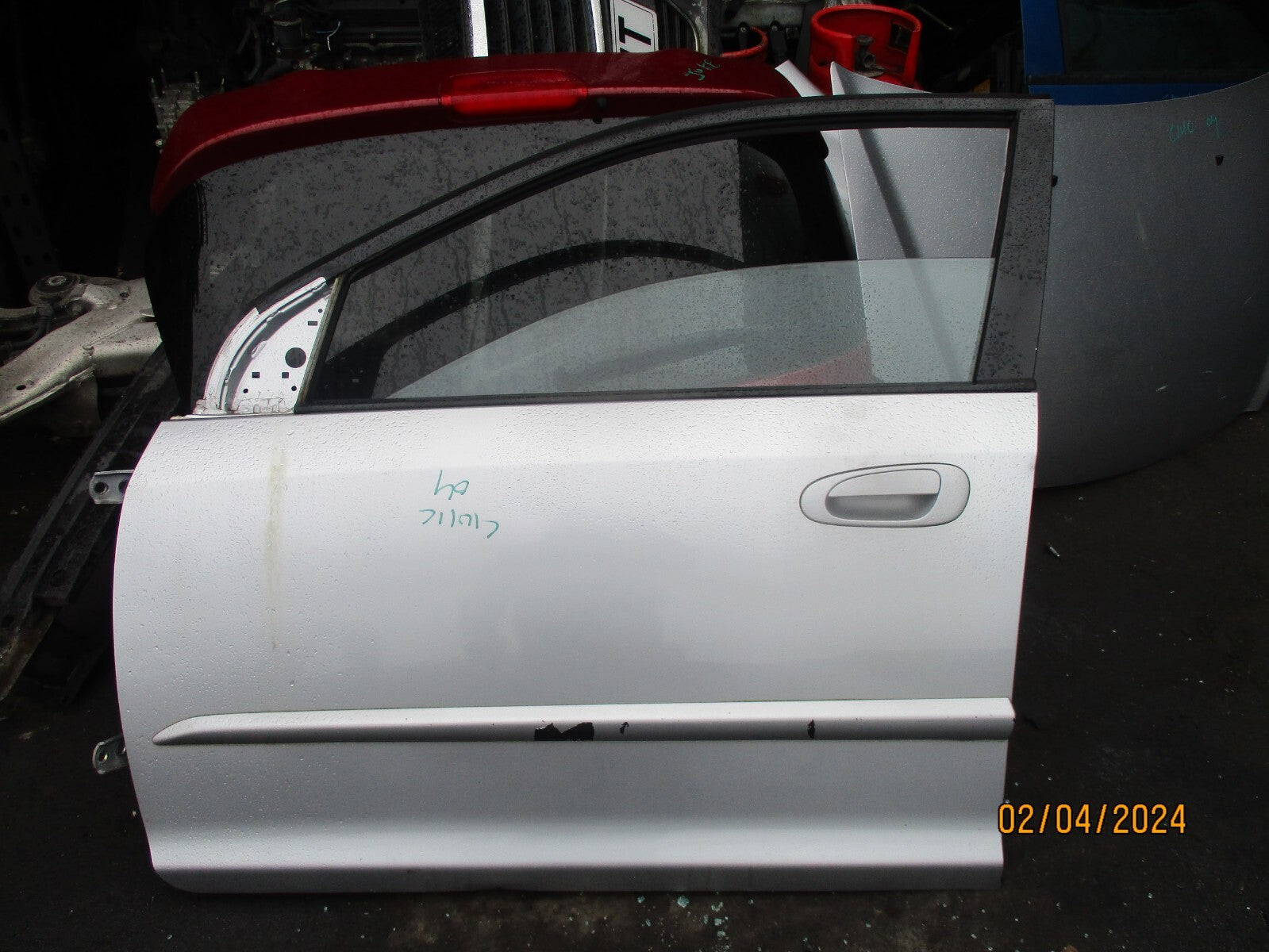 2004 HONDA CIVIC MK7 HATCH NSF PASSENGER SIDE FRONT DOOR COMPLETE SILVER NH623M