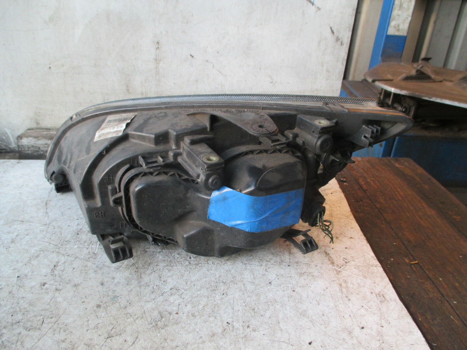 FORD FOCUS MK2 2007 OSF DRIVER SIDE FRONT HEADLIGHT HEADLAMP 4M5113W029BD