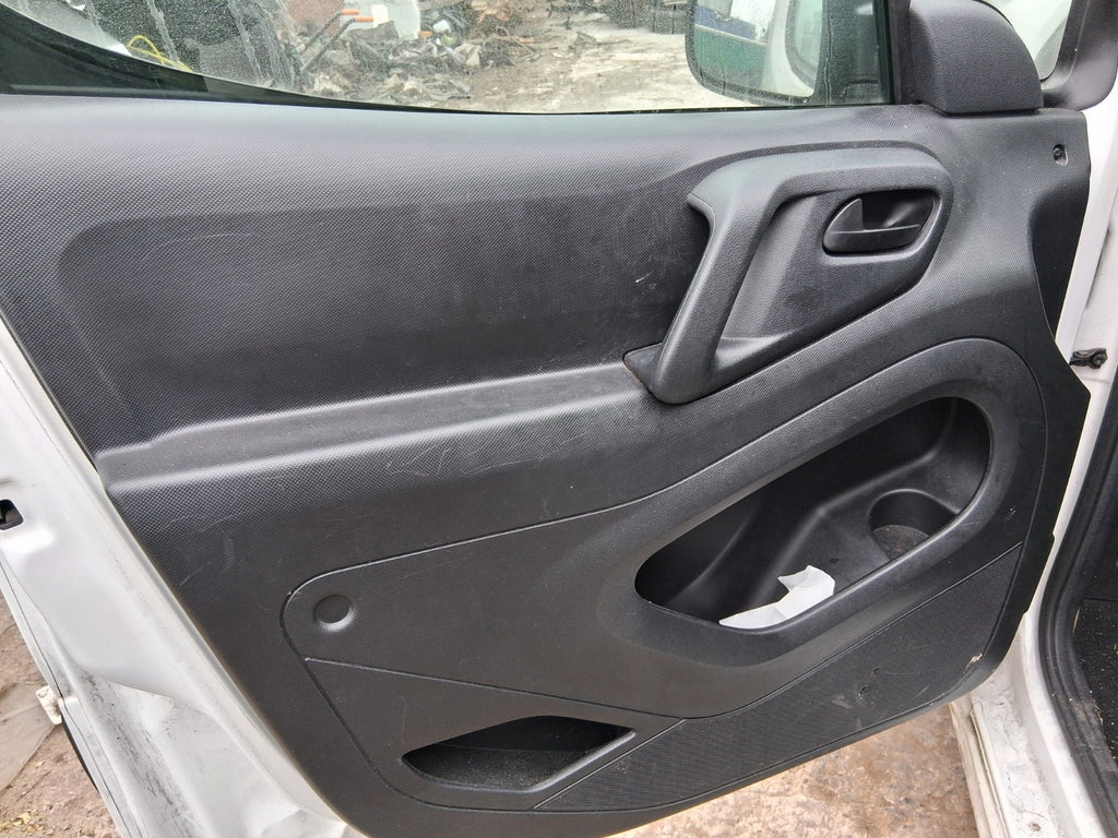 2017 CITROEN BERLINGO MK2 NSF PASSENGER SIDE FRONT LEFT DOOR CARD PANEL