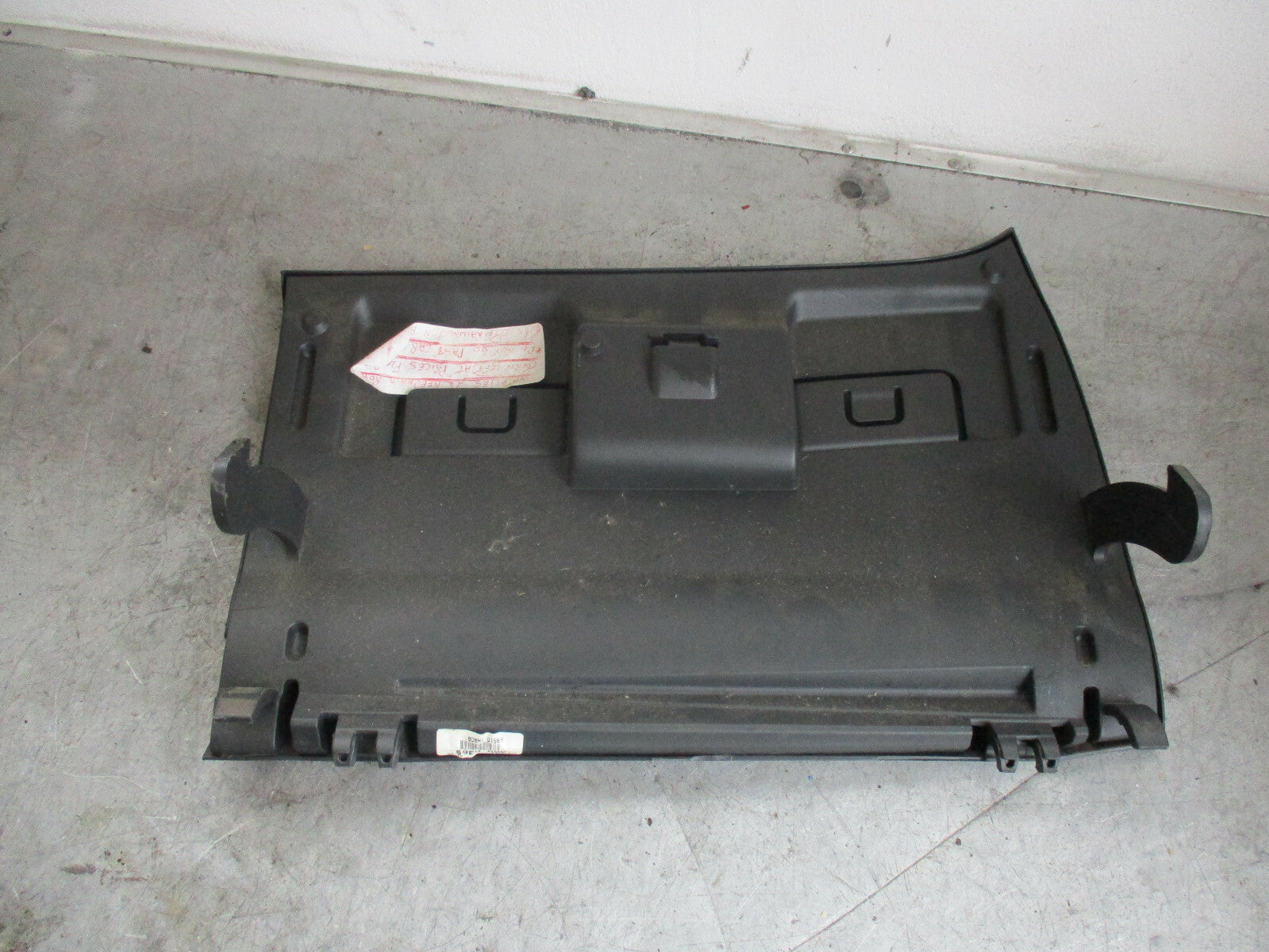 NISSAN MICRA K13 NS PASSENGER SIDE DASHBOARD STORAGE COMPARTMENT LID 68510 1HA0A