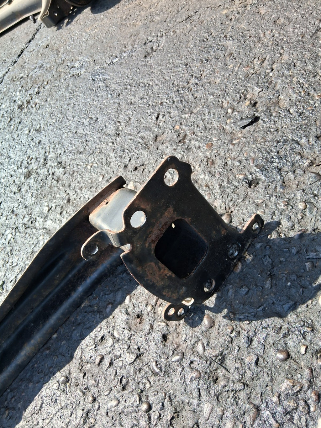 2009 SEAT LEON MK2 REAR CRASH IMPACT REINFORCEMENT BAR